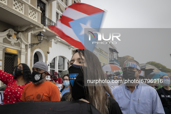 Teacher, Students and Workers of the UPR (University of Puerto Rico) protest against a budget cut of $94 million imposed by the Fiscal Contr...