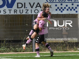 Maria Chiara Dragotto and Diana Coco during the Serie C match between Palermo Women and Pescarai Femminile, at the Pasqaulino Stadium in Pal...