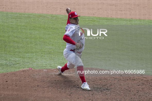 Edgar Torres #44 of the Diablos Rojos pitches  during the match of the Mexican Baseball League game between Diablos Rojos and Pericos de Pue...