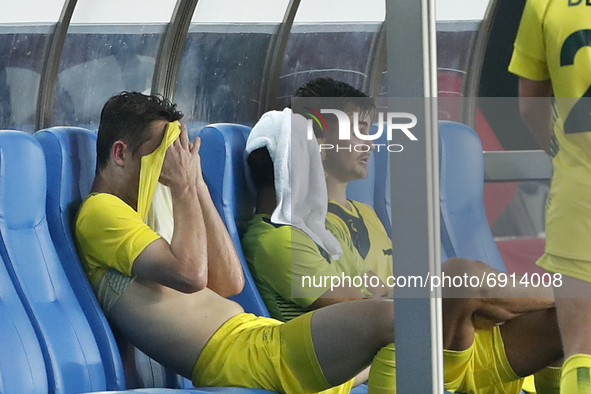 Players of Team Australia look dejected following defeat in the Men's Group C match between Australia and Eygpt on day five of the Tokyo 202...