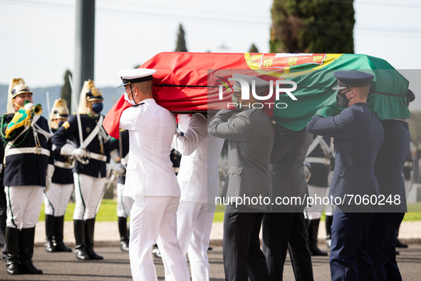 The arrives of the coffin of the former president Jorge Sampaio at the funeral ceremony, on September 12, 2021 in Belem, Lisbon, Portugal.
J...