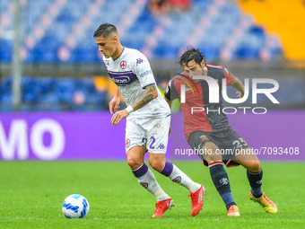 Lucas MARTINEZ QUARTA (Fiorentina), Mattia Destro (Genoa) during the Italian football Serie A match Genoa CFC vs ACF Fiorentina on September...