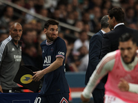 Change of Lionel Messi of PSG during the Ligue 1 Uber Eats match between Paris Saint Germain and Lyon at Parc des Princes on September 19, 2...