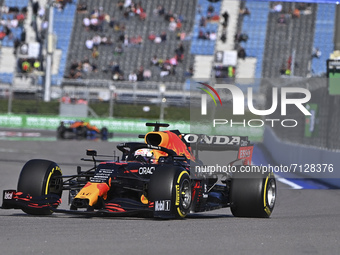 33 VERSTAPPEN Max (nld), Red Bull Racing Honda RB16B, action during the Formula 1 VTB Russian Grand Prix 2021, 15th round of the 2021 FIA Fo...
