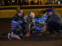 
Steve Worrall   and his mechanics work on his bike  during the SGB Premiership Grand Final 2nd leg between Peterborough and Belle Vue Aces...
