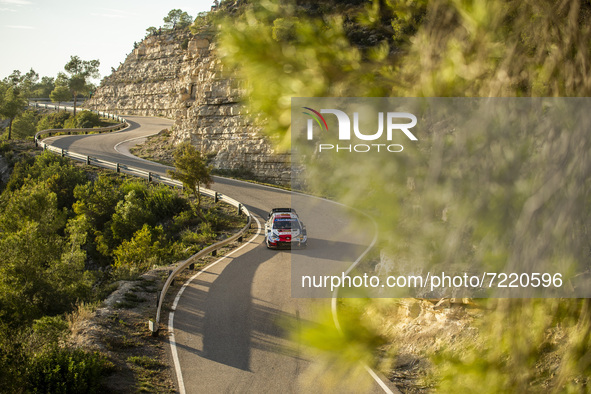 69 Rovanpera Kalle (fin), Halttunen Jonne (fin), Toyota Gazoo Racing WRT, Toyota Yaris WRC, action during the RACC Rally Catalunya de Espana...