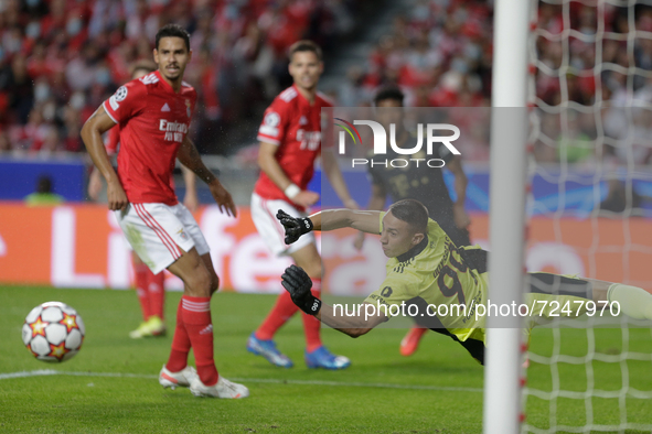 Odisseas Vlachodimos goalkeeper of SL Benfica in action during the UEFA Champions League Group E match between SL Benfica and FC Bayern Muni...