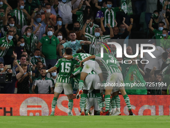 Players of Real Betis celebrate a goal during the UEFA Europa League Group G stage match between Real Betis and Bayern Leverkusen at Benito...