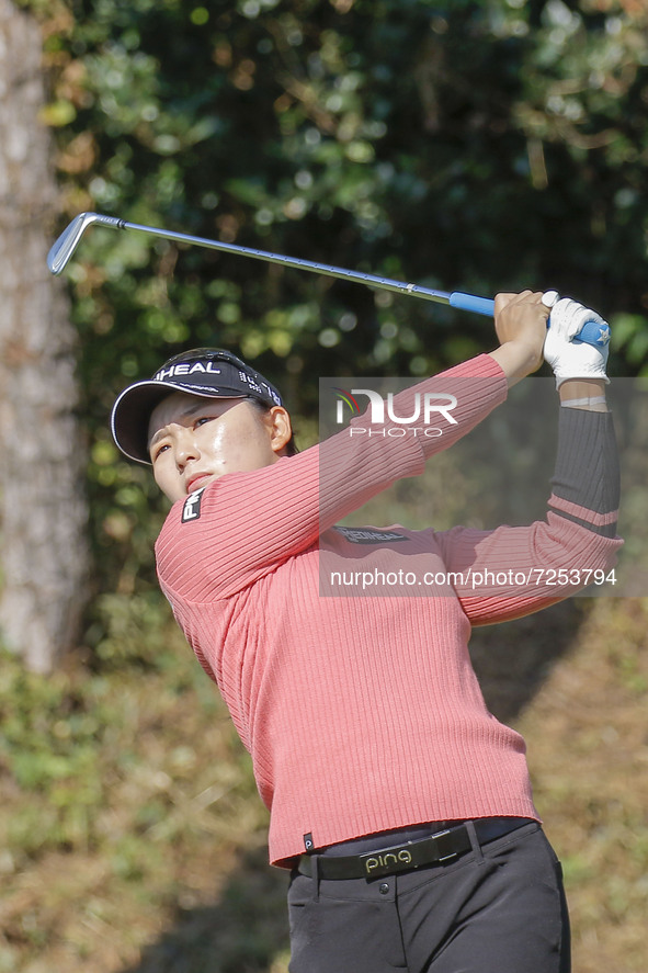 Da Yoon Lee of South Korea action on the 3th green during an BMW LADIES CHAMPIONSHOP at BMW International GC in Busan, South Korea. 