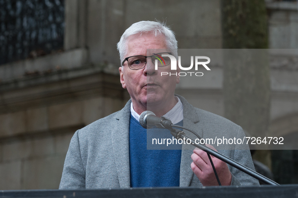 LONDON, UNITED KINGDOM - OCTOBER 23, 2021: WikiLeaks editor Kristinn Hrafnsson speaks during a rally outside the Royal Courts of Justice in...