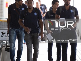 Florianópolis/SC - 08/12/2015 - Players of Avai in Hercílio Luz International Airport, for shipment to the city of Campinas, where he faces...