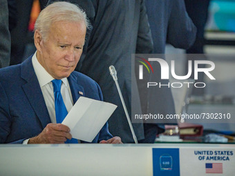 Joe Biden, President of the United States, iprepares his documents in the G20 Summit of Heads of State and Government in Rome, Italy. (