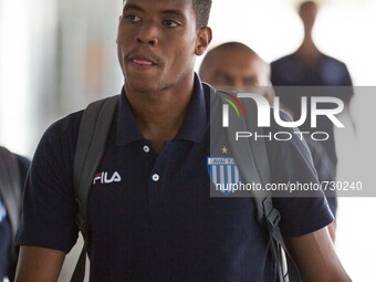 Florianópolis/SC - 08/12/2015 - Player Iury of Avai in Hercílio Luz International Airport, for shipment to the city of Campinas, where he fa...