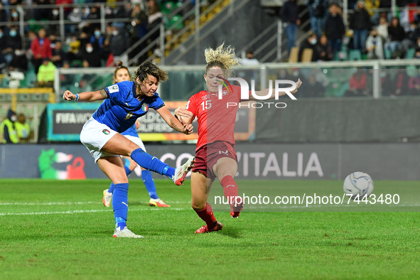 Italy's forward Valentina Giacinti misses a scoring change during the FIFA World Cup Women's FIFA World Cup 2023 - Italy vs Switzerland...