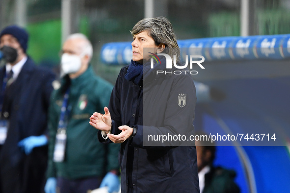 Italy's head coach Milena Bertolini gestures  during the FIFA World Cup Women's FIFA World Cup 2023 - Italy vs Switzerland on November 2...