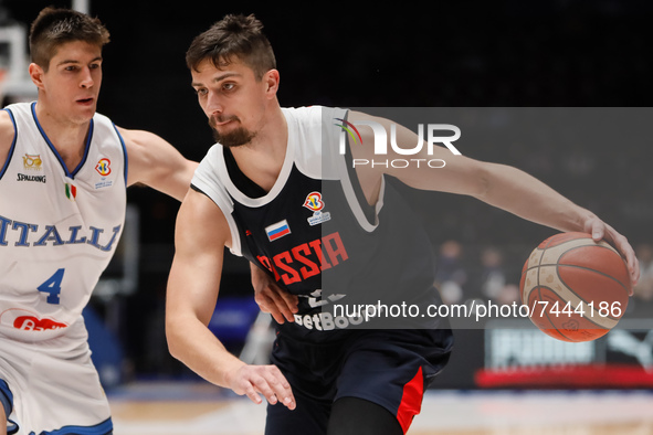 Anton Astapkovich (R) of Russia and Leonardo Candi of Italy in action during the FIBA Basketball World Cup 2023 Qualifying Tournament match...