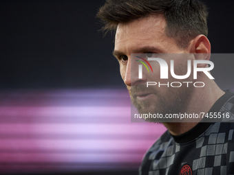 Leo Messi of PSG during the warm-up before the Ligue 1 Uber Eats match between Paris Saint Germain and FC Nantes at Parc des Princes on Nove...
