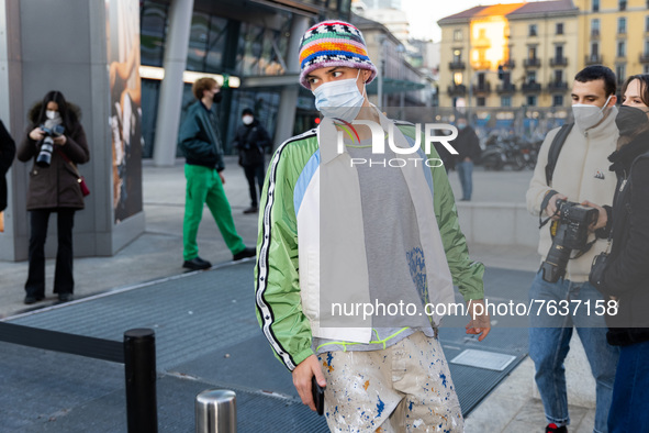 Leroy Sanchez attends the Dsquared2 Fashion Show during the Milan Men's Fashion Week - Fall/Winter 2022/2023 on January 14, 2022 in Milan, I...