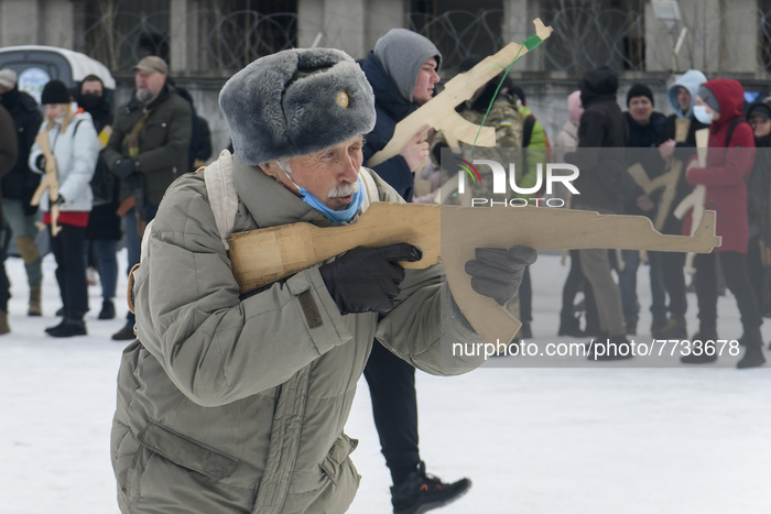 Citizens of Kyiv take part in a open military training for civilians conducted by veterans of the Ukrainian National Guard Azov battalion, a...