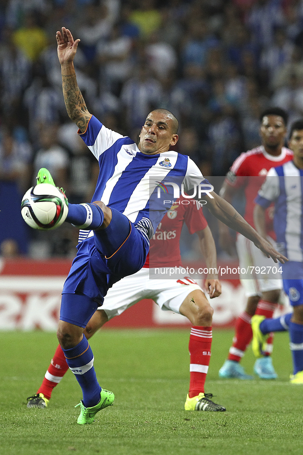 Porto's Uruguayan defender Maxi Pereira in action during the Premier League 2015/16 match between FC Porto and SL Benfica, at Dragao Stadium...