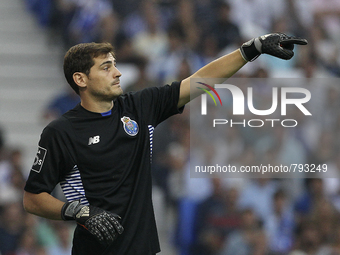 Porto's Spanish goalkeeper Iker Casillas during the Premier League 2015/16 match between FC Porto and SL Benfica, at Dragao Stadium in Porto...
