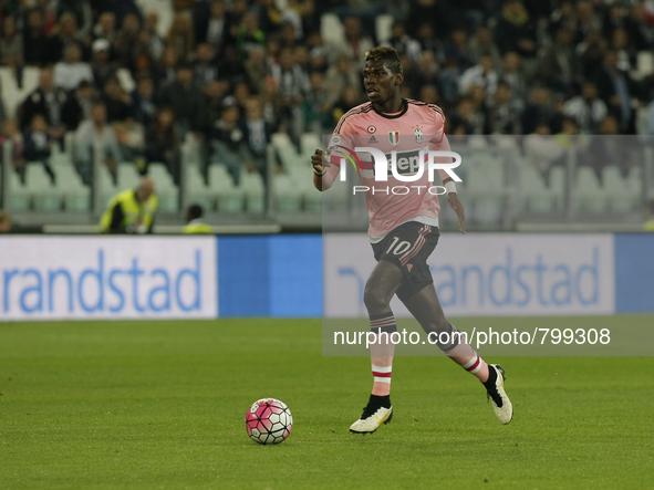 paul pogba during the serie A match between juventus fc and frosinone calcio at juventus stadium  on september 23, 2015 in torino, italy.  