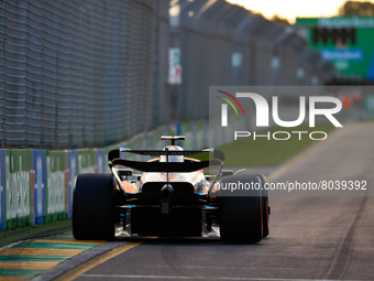 04 NORRIS Lando (gbr), McLaren F1 Team MCL36, action during the Formula 1 Heineken Australian Grand Prix 2022, 3rd round of the 2022 FIA For...