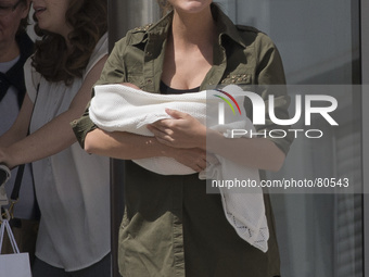 The actress Amaia Salamanca, presented to the media his first daughter, Olivia off the Ruber Clinic in Madrid that the child born on the 9th...