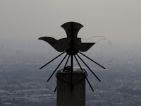 View of a concrete pigeon during the environmental contingency from Cerro de la Estrella in Iztapalapa, Mexico City.

The Environmental Co...