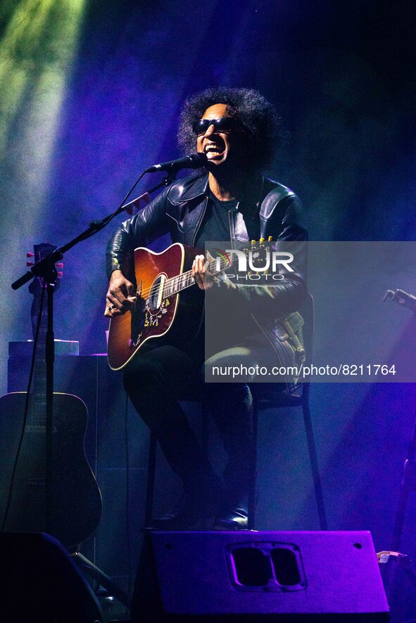 American musician - best known as the current co-lead vocalist and rhythm guitarist for the rock band Alice in Chains - William DuVall in co...