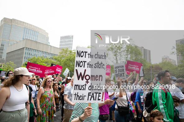 Abortion rights activists march from Cadman’s Plaza across the Brooklyn Bridge to Foley Square on May 14, 2022. 