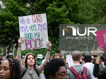 Abortion rights activists march from Cadman’s Plaza across the Brooklyn Bridge to Foley Square on May 14, 2022. (