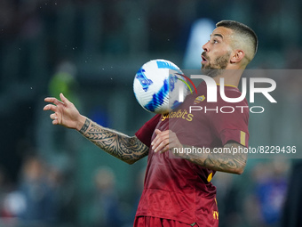 Leonardo Spinazzola of AS Roma controls the ball during the Serie A match between AS Roma and Venezia Fc on May 14, 2022 in Rome, Italy.  (
