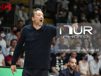 Luca Banchi (head coach of Carpegna Prosciutto Pesaro) during game 2 of the quarter-finals of the championship playoffs
Italian basketba...