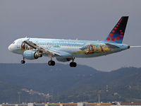 Airbus A320-214, from Brussels Airlines (Belgian Icons Livery)(Dreamliner Livery) company, landing at the Barcelona airport, in Barcelona on...