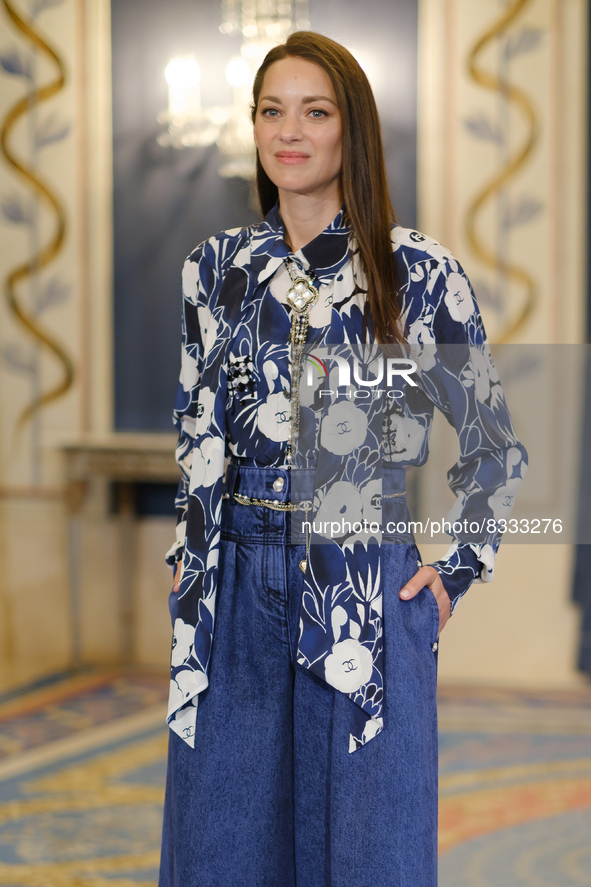 Marion Cotillard attends the 'Juana de Arco' photocall presentation at the Royal Theatre on June 01, 2022 in Madrid, Spain.  