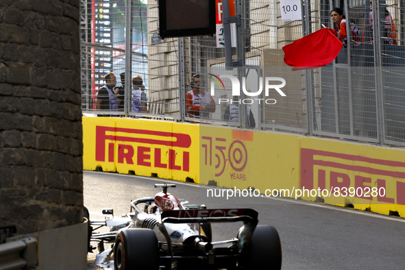 marshall, commissaire de piste, red flag, drapeau during the Formula 1 Azerbaijan Grand Prix 2022, 8th round of the 2022 FIA Formula One Wor...