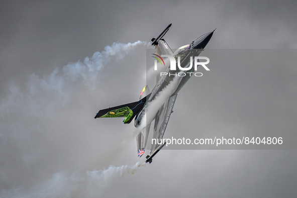Belgium Air Force F-16 Solo Display Dream Viper performs during the RAF Cosford Air Show, Wolverhampton. Sunday 12 June 2022.  