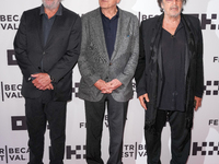 Robert De Niro (L) and Al Pacino attend 