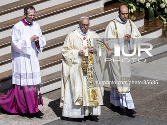 Vatican City, Vatican – April 20, 2014: Pope Francis celebrates the Holy Mass of Easter Day in St. Peter's Square at the Vatican on April 20...