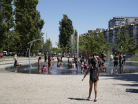 Heatwave in Madrid, Spain, on July 25, 2022. Madrid is suffering a long heat wave, with temperatures over 40? C. In the afternoon, streets a...