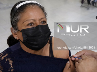 August 8, 2022, Mexico City, Mexico: Health personnel apply the CanSino Covid19 vaccine for adults in the first dose or booster dose at the...