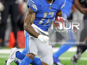 Detroit Lions wide receiver Trinity Benson (17) runs the ball during the second half of an NFL preseason football game against the Atlanta F...