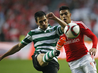 Sporting's defender Paulo Oliveira  (L)  (B) Benfica's forward Raul Jimenez  (R)  during the Portuguese League  football match between SL Be...