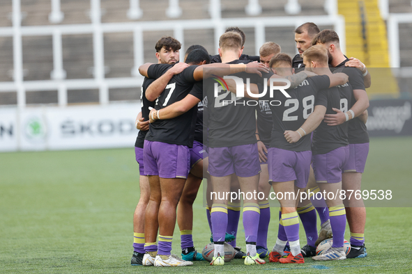 Thunder players form a huddle before the BETFRED Championship match between Newcastle Thunder and York City Knights at Kingston Park, Newcas...