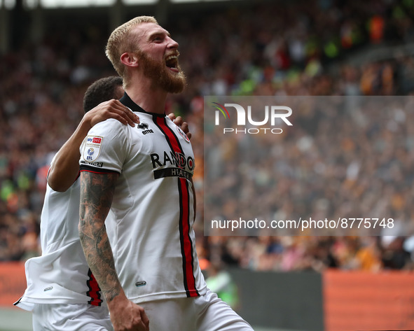 Sheffield United's Oliver McBurnie celebrates after scoring their first goal during the Sky Bet Championship match between Hull City and She...