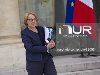 French State Reform minister Marylise Lebranchu  leaves the Elysee palace on April 23, 2014, in Paris, after the weekly cabinet meeting. (Ph...