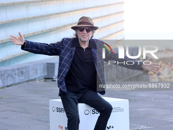 Singer Joaquin Sabina posing at the photocall during the presentation of the documentary '19 Days and 500 Nights' at the San Sebastian Film...
