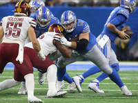 Detroit Lions center Evan Brown (63) defends against Washington Commanders defensive tackle Daniel Wise (92) during the first half of an NFL...