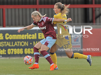  L-R Claudia Walker of West Ham United WFC tussle with Elise Stenevik of Evertonduring Barclays Women's Super League match between West Ham...